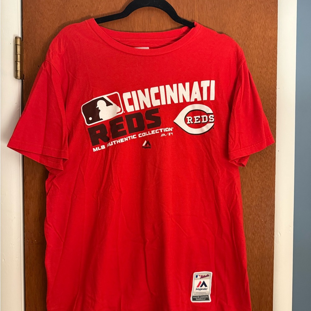 Majestic Red Cincinnati Reds Short Sleeve Tee